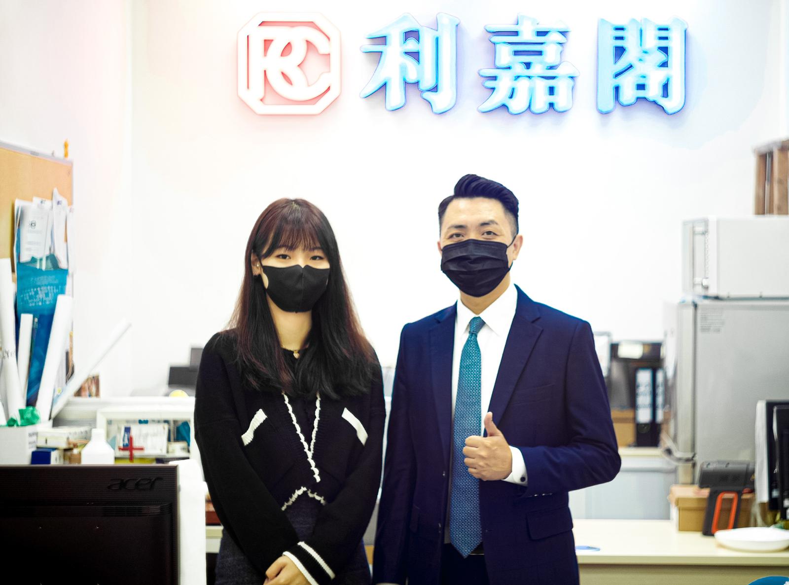 青怡花園中層兩房戶568萬沽 「真盤源」選擇多元化 客人至Like 利嘉閣地產皇牌屋苑葵青-青衣青怡花園分行高級市務經理鄺皓聰(Marco)表示,該行精英物業顧問張偉業(Jimm undefined