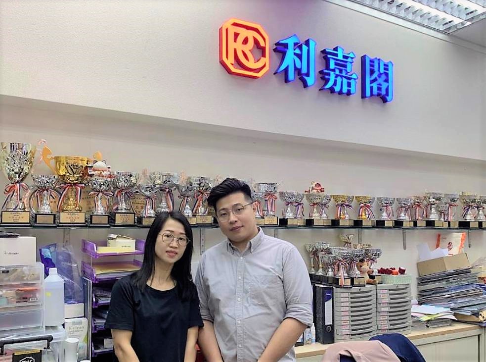將軍澳中心2房戶805萬易手 「真盤源」資料詳盡 省時方便 深受信賴 利嘉閣地產皇牌屋苑將軍澳分行首席聯席董事潘佳彬表示,該行高級客戶董事林蔚瑜(Mandy)與客戶董事周萌威(Ed undefined