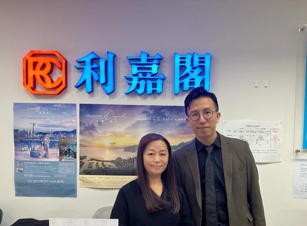 美孚凸海四房套1,890萬沽 呎價13,765元 創屋苑本年成交價第三高 利嘉閣地產美孚萬事達分行C組市務經理鄭天樂表示,該行副經理周鳳蘭(Canny)新近促成美孚新邨8期104號高層 undefined