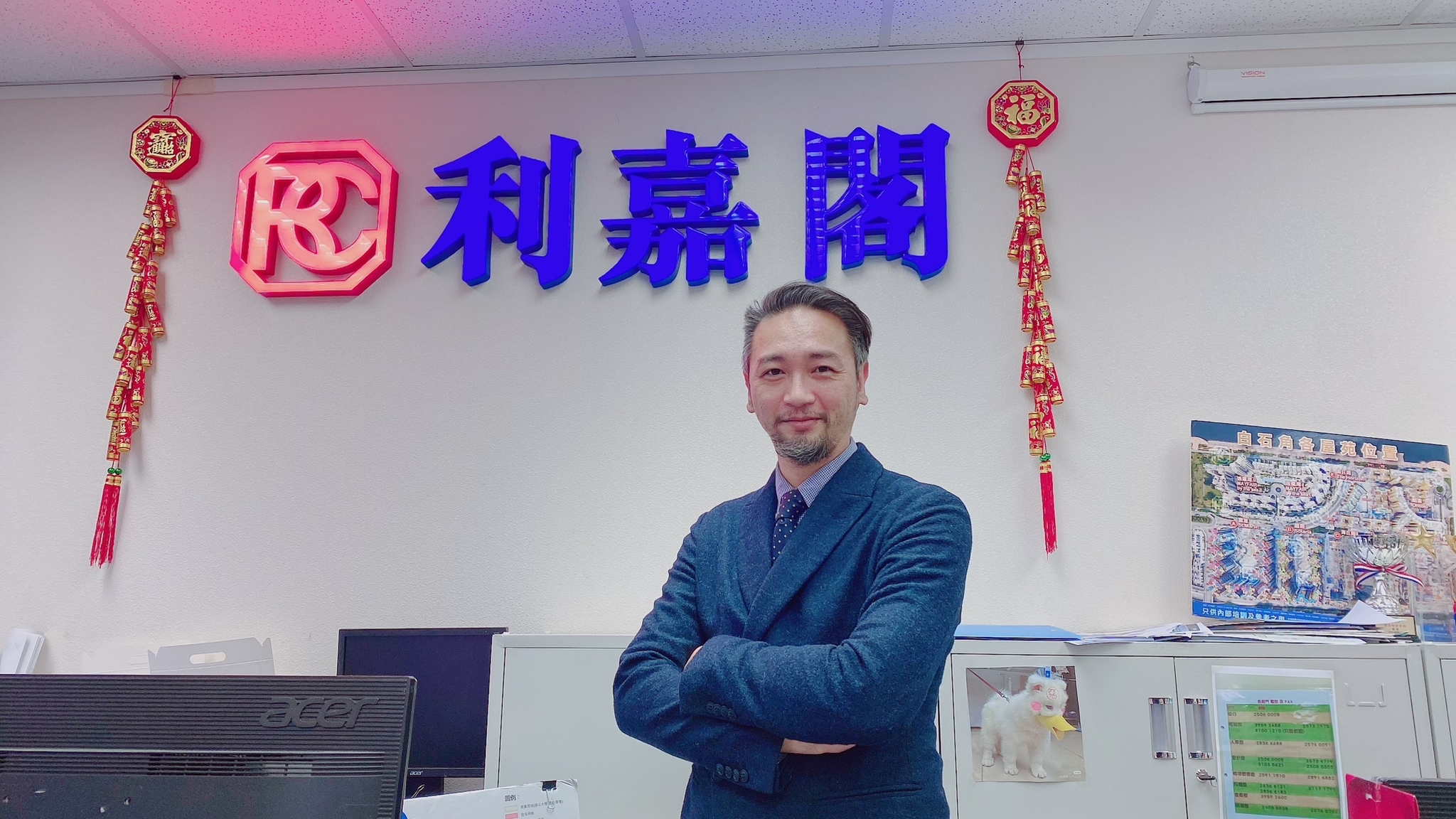 泓都海景户1,200万易手 尺价23,669元 年轻买家获家人支持 睇准时机入市筑新房 利嘉阁地产西半山分区经理黄祥涌(Keith)表示,该行客户董事梁颂熙(Josh)新近促成坚尼地城泓都2座高层A undefined