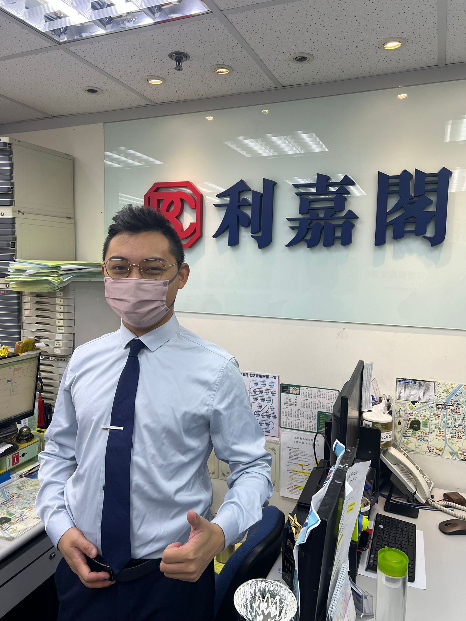蝶翠峰两房520万易手 尺价11,087元 市况转好信心增强 用真盘源快人一步觅笋盘 利嘉阁地产又新街一行市务经理郑栢恒(Ken)表示,该行物业顾问锺柏椉(Bill)新近促成元朗蝶翠峰8座低层F室 undefined