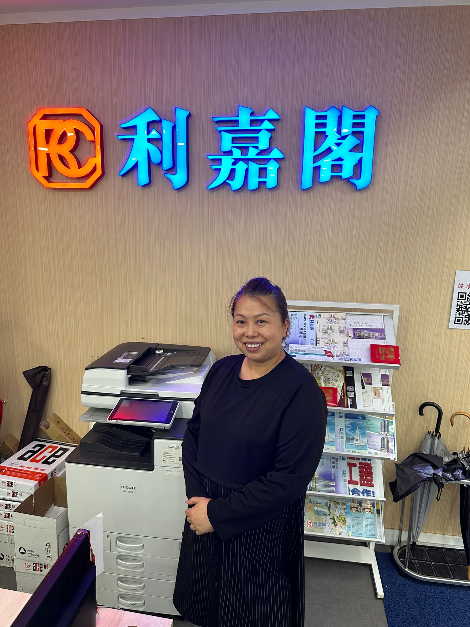 汇玺一房海景户累减74万 最新846万易手 锺情屋苑楼龄新 位处南昌站上盖四通八达 利嘉阁地产汇玺二行联席董事徐锦荣(Roy)表示,该行高级资深客户董事李纹(Karen),新近促成南昌站汇玺8座 undefined