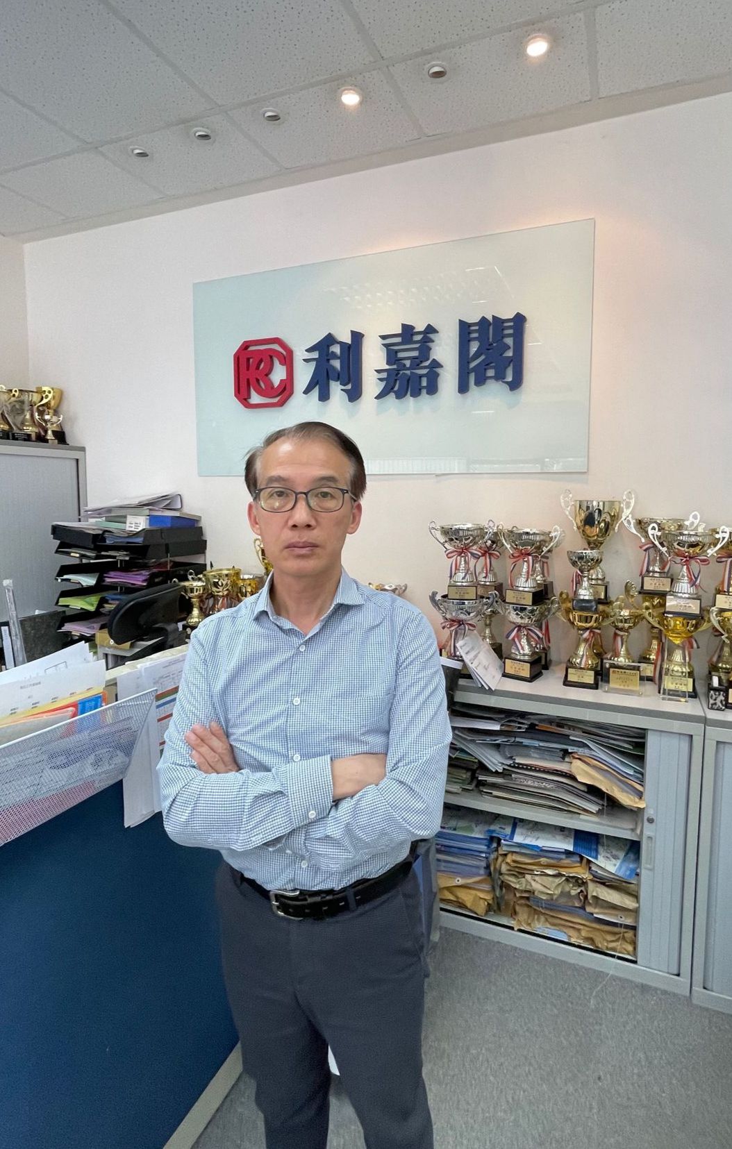 柏蔚山高层三房4.8万获承租 实尺53元 租客用真盘源寻得安乐窝 利嘉阁地产北角及北半山高级分区经理梁启豪(Ken Leung)表示,柏傲山分行A组高级客户董事伍国杰(Cars undefined