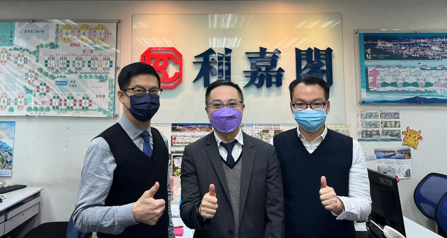淘大花园中层两房沽622万元 「真盘源」买家一见倾心 趁低价入手心仪单位 利嘉阁地产皇牌屋苑淘大一行高级联席董事鲍允中(Eric)表示,该行旗下精英客户董事周建成(Calvin)及客户... undefined
