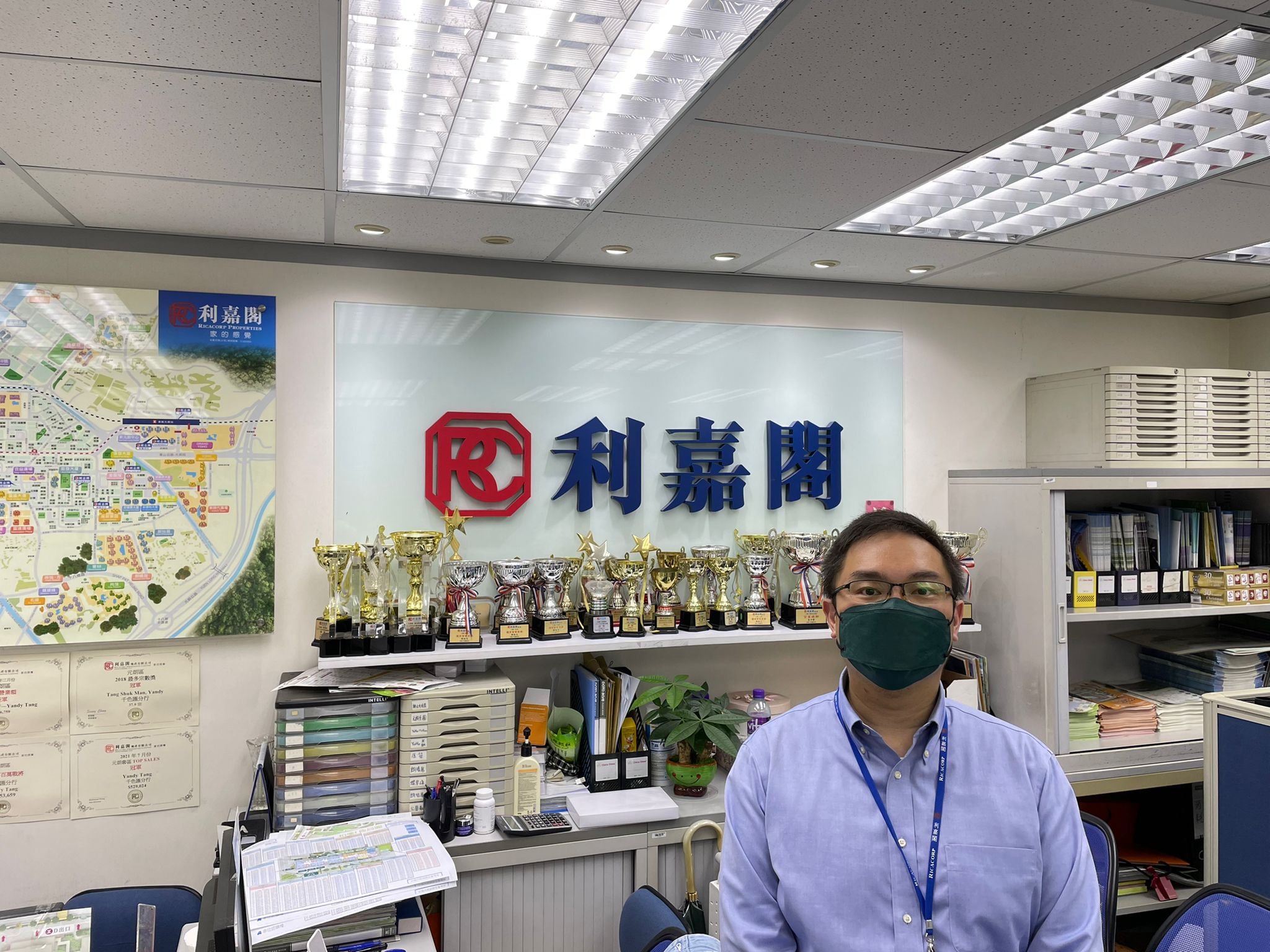丽虹花园高层两房沽398万元 「97货」升值约1.6倍 买家上「真盘源」购笋盘 利嘉阁地产皇牌屋苑元朗-千色汇分行助理分区经理朱子华(Andy)表示,该行精英物业顾问陆裕东(Duncan)新... undefined
